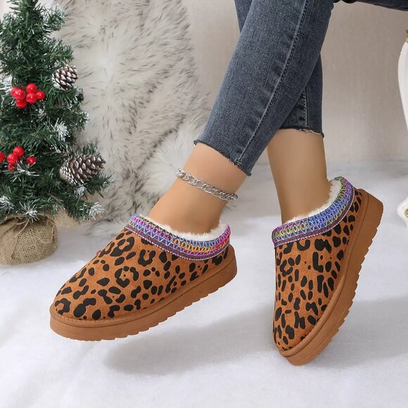 Leopard Print Plush Lined Warm Slip-Ons - Picture 3 of 9